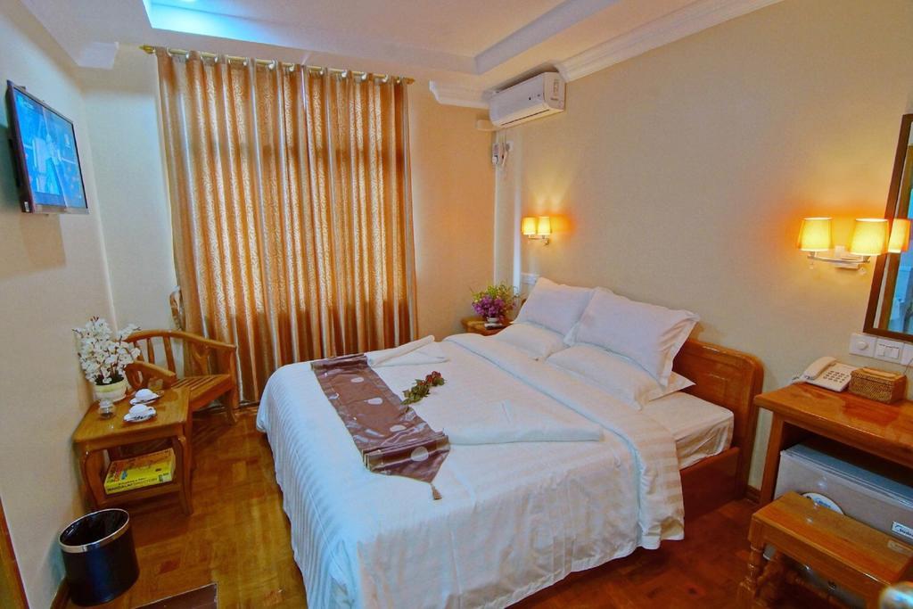Hotel G-Seven Mandalay Room photo